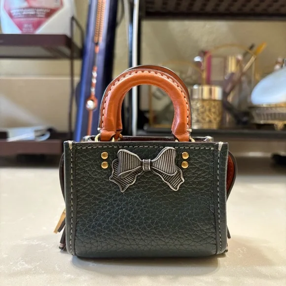 Coach mini rogue - Picture 1 of 7